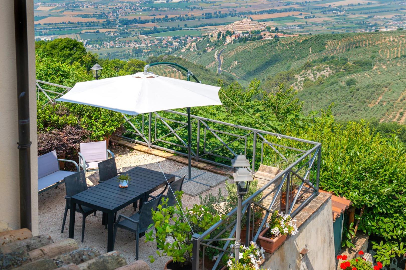 Le Tradizioni Casa Vacanze Trevi Exterior photo