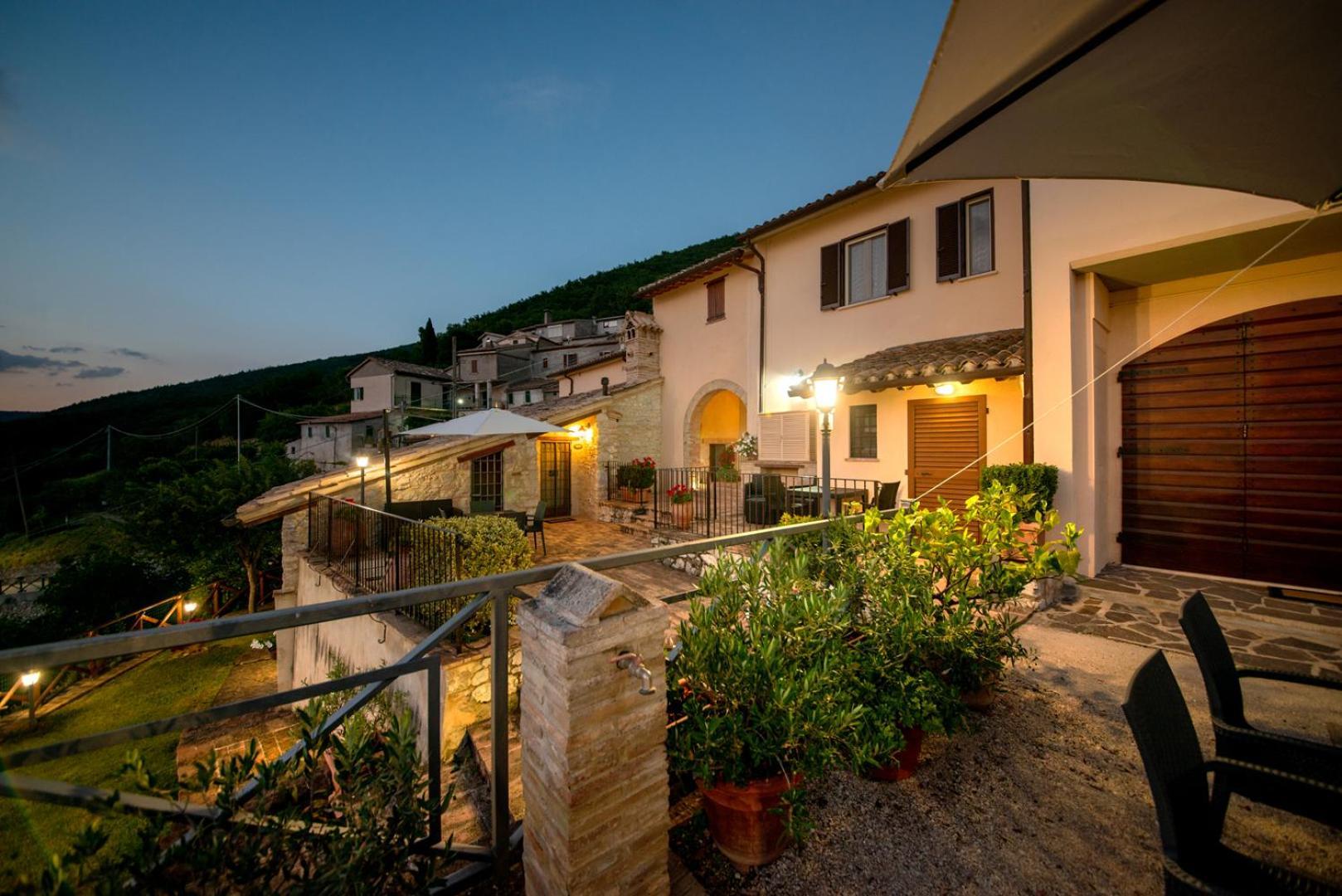 Le Tradizioni Casa Vacanze Trevi Exterior photo